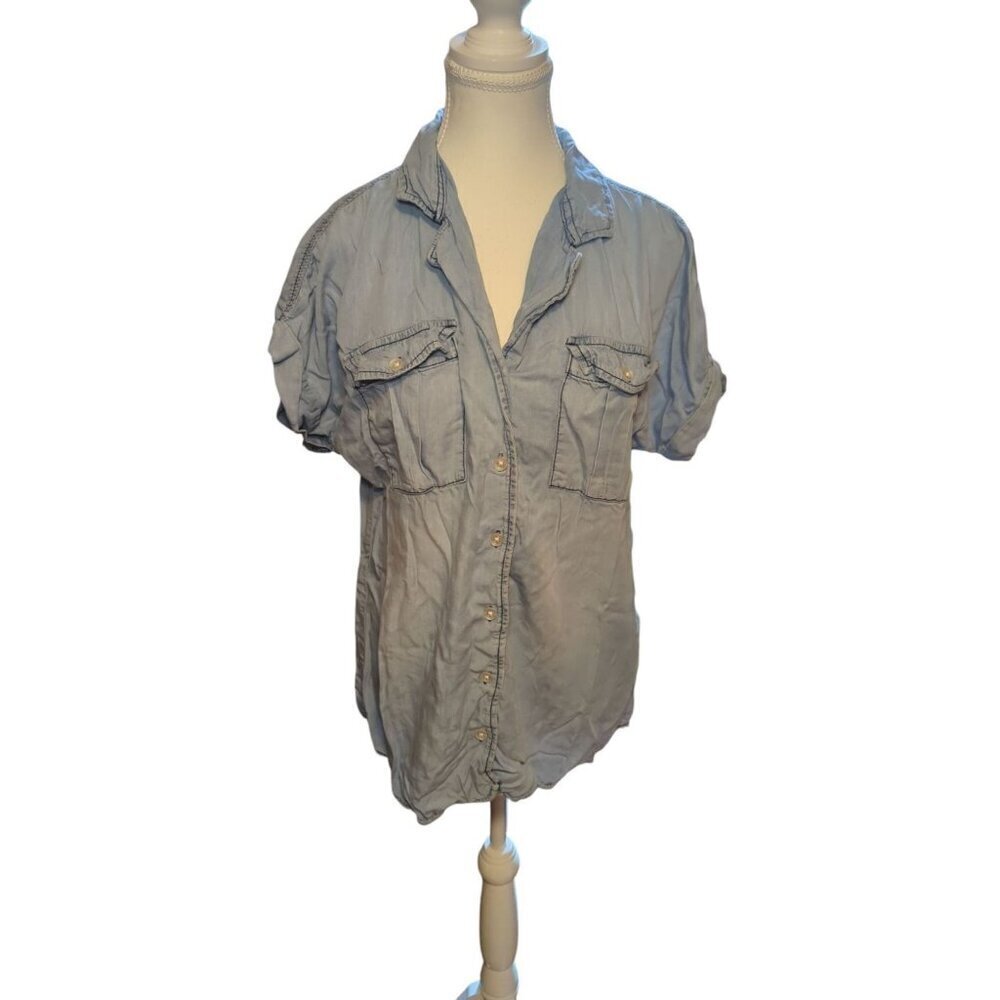 Est. 1946 Medium Light Blue Over Sized High Low Blouse Short Sleeve Button Down